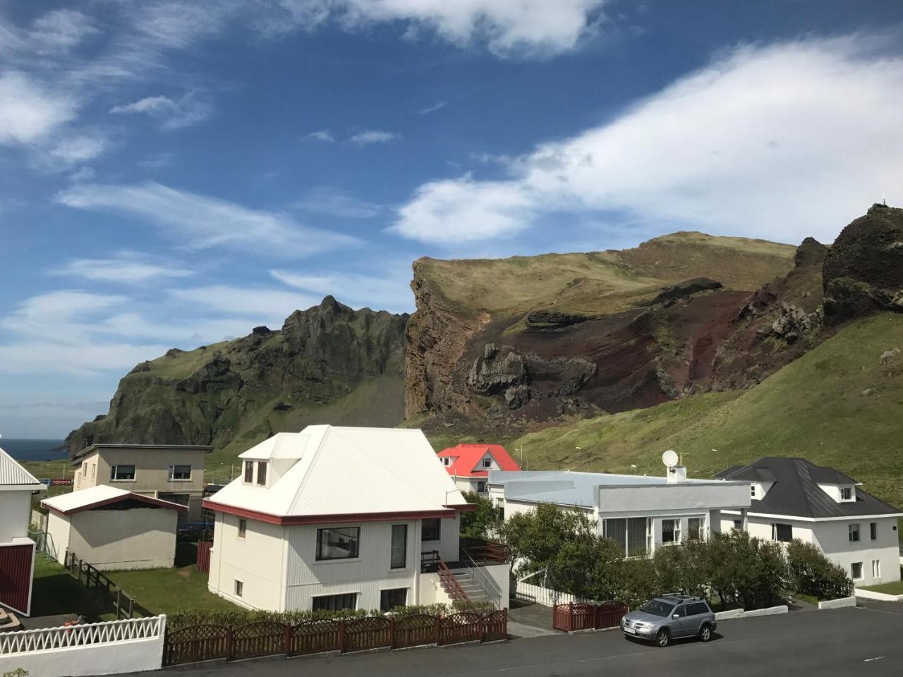 Guesthouse Árný Vestmannaeyjar Exterior foto